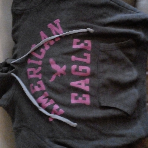 Woman's American eagle hoodie pullover